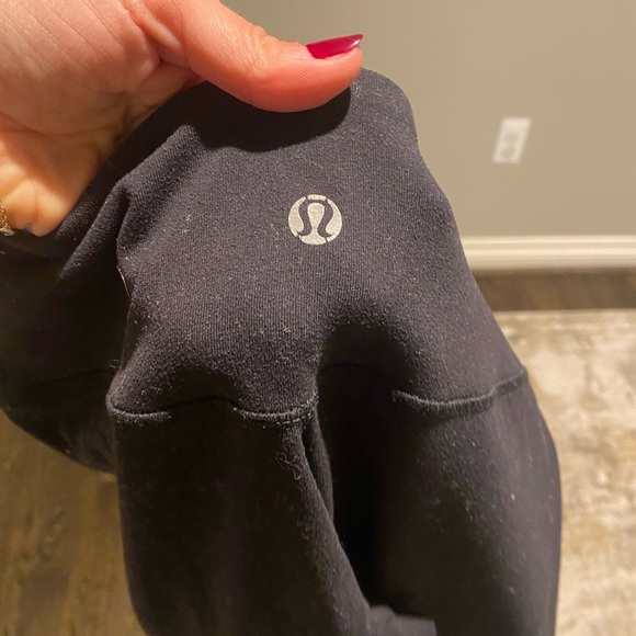 Black LuluLemon leggings 
Size 6 - Picture 3 of 3